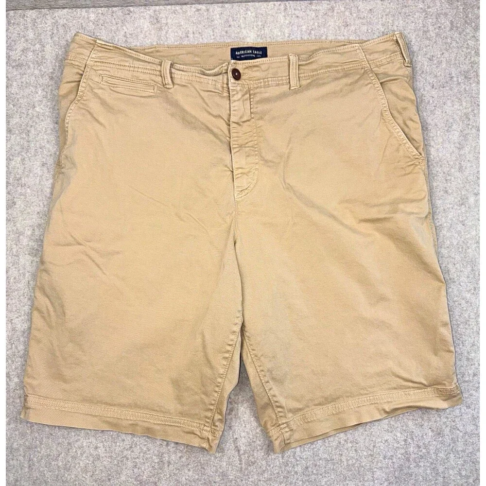 American Eagle Outfitters Men’s Extreme Flex Longer Length Khaki Chino Shorts 42